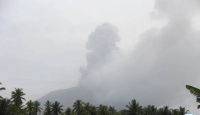 Awas! Gunung Ibu di Maluku Utara Meletus, Muntahkan Abu Vulkanik Setinggi 1 Km - GenPI.co
