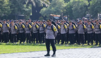 1.013 Polisi Amankan Pemilu 2024 di Daerah Rawan di Jawa Timur - GenPI.co
