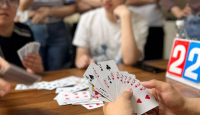 Permainan Kartu Jadi Pisau Bermata Dua, Pakar Psikolog Beber Alasannya - GenPI.co