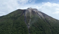 Gunung Ile Lewotolok Terus Erupsi, 17 Pos Khusus Siaga - GenPI.co