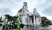 Waspada! Kawasan Kota Lama Semarang Kebanjiran hingga Setengah Meter - GenPI.co