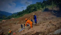 Cari Korban Banjir dan Tanah Longsor di Bandung, SAR Manfaatkan Pompa Air - GenPI.co