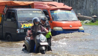 Jalur Pantura Semarang Banjir, Perjalanan Pemudik Terganggu - GenPI.co