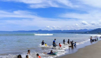 Pantai Sukabumi Didatangi Puluhan Ribu Wisatawan Selama Libur Lebaran 2024 - GenPI.co
