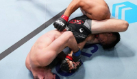 Jeka Saragih Kalah Kurang dari 2 Menit, Lawannya Cetak Sejarah UFC - GenPI.co