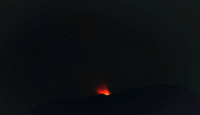 Gunung Ibu Erupsi, Keluarkan Abu Vulkanik dan Pijar Api - GenPI.co