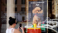 Dolce & Gabbana Meluncurkan Parfum untuk Anjing, Begini Kata Dokter Hewan - GenPI.co