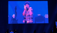 Penuh Gimmick Lucu, Konser Bruno Mars di JIS Bikin Penonton Histeris - GenPI.co