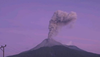 Gunung Lewotobi Laki-Laki Erupsi, Letusan Setinggi 700 Meter - GenPI.co