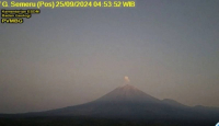 Gunung Semeru Erupsi 10 Kali, Tinggi Letusan hingga 600 Meter - GenPI.co