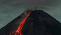 Gunung Merapi Erupsi, Luncurkan Guguran Lava 21 kali - GenPI.co