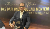 Menhub Budi Karya Luncurkan Buku, Berisi Kisah Hidup dari Kecil hingga Sukses Jadi Menteri - GenPI.co