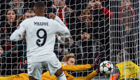 Tepis Penalti Mbappe di Laga Liverpool vs Real Madrid, Kelleher: Luar Biasa! - GenPI.co