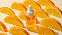 Pakai Serum Vitamin C agar Kulit Bebas Hiperpigmentasi dan Cerah Merata - GenPI.co