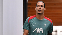 Virgil van Dijk 4 Kali Jadi Pemain Terbaik FIFPro, Rekor Ronaldinho Hancur - GenPI.co