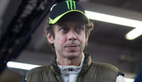 Valentino Rossi Bakal Turun Tangan Langsung di MotoGP 2025 - GenPI.co