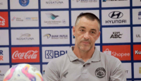 Ditekan PSBS dan Sempat Tertinggal, Mental Pemain Arema FC Dipuji Ze Gomes - GenPI.co