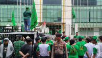Partai Sedang Terpuruk, Desakan Pemecatan Rommy PPP Sebaiknya Disudahi - GenPI.co