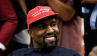 Lagunya Kontroversial, Kanye West Dilarang Masuk Australia - GenPI.co