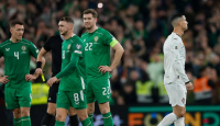 Ronaldo Dapat Kartu Merah Seusai Tantang Suporter Irlandia - GenPI.co