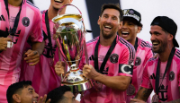 Inter Miami Angkat Trofi MLS Cup 2025, Messi Cetak Rekor di Luar Nalar - GenPI.co