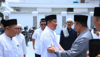 Berkah Ramadan, Wagub Sumsel Cik Ujang Beri Bantuan untuk Masjid Ummul Tumina - GenPI.co
