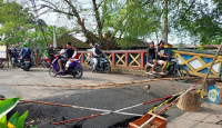 Baru Diperbaiki, Jembatan di Cipayung Jaktim Amblas Lagi, Ganggu Mobilitas Warga - GenPI.co