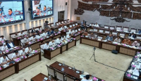 Harga BBM Subsidi Tak Naik hingga Akhir 2026, Purbaya: Kami Siapkan Anggaran - GenPI.co