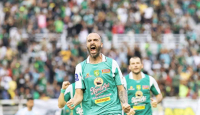 Hasil Super League Hari Ini: Persebaya Menang Telak 4-0 , 2 Pemain Cetak Brace - GenPI.co