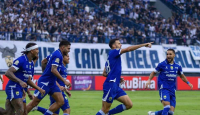 3 Fakta Persib vs PSIM, Patricio Matricardi Beri 2 Kali Mimpi Buruk Laskar Mataram - GenPI.co