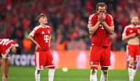 Bayern Munchen Dikalahkan PSG di Liga Champions, Harry Kane Menangis - GenPI.co