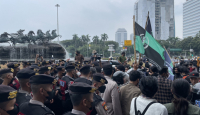 HMI dan Alumni Boedoet Hadiri Demo 11 April, Kumandangkan Salawat - GenPI.co