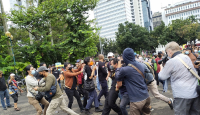Provokator Teriak Saat Demo Mahasiswa, Langsung Diciduk Polisi - GenPI.co