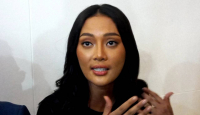 Erika Carlina Yakin Menang Main Bulu Tangkis Lawan Raisa/Anya - GenPI.co