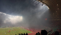 Ada Petasan dan Flare di Stadion, Shin Tae Yong Sebut Sanksi FIFA - GenPI.co