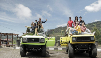 Komunitas Jeep Kompak Off Road Bareng Keluarga - GenPI.co