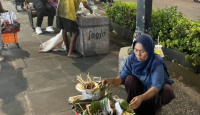 Musim Liburan, Pedagang Sate Ayam di Jalan Malioboro Panen Cuan - GenPI.co