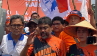 Demo Tolak BBM Naik di DPR, Serikat Buruh Ancam Mogok Nasional - GenPI.co