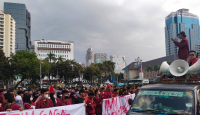 Massa IMM DKI Jakarta Teriak Jokowi Turun di Tengah Demo Tolak Kenaikan Harga BBM - GenPI.co