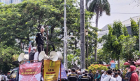 Demo Tolak BBM Naik, Massa GNPR Mulai Padati Kawasan Patung Kuda - GenPI.co