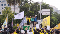 Massa Mahasiswa Tak Ingin Demonstrasi di Bawah JPO, Begini Alasannya - GenPI.co