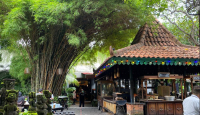 Healing di Jantung Kota Surabaya, Hotel Bumi Hadirkan Nuansa Tropical dan Art - GenPI.co