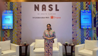 Bermotif Bunga, Intip Cantiknya Koleksi Baju Lebaran NASL by Nagita Slavina - GenPI.co
