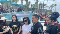 Di Atlas Beach Fest, Hotman Paris Mau Bikin Pesta Nikah Mewah - GenPI.co Bali