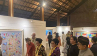 Lukisan Made Wianta Dipamerkan, Jadi Pemantik Ekosistem Seni di Bali - GenPI.co Bali