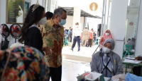 Walkot Tangsel Tinjau Vaksinasi di Kampung Dhuha Ar-Raudhah - GenPI.co Banten