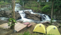 Camping Sambil Melihat Keindahan Curug Leuwi Bumi di Pandeglang - GenPI.co Banten