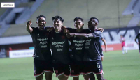 PSS Sleman vs Persita Tangerang 1-2: Osas Saha Memang Ganas - GenPI.co Banten