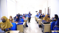 Guru SMP di Kota Tangerang dapat Pelatihan Aplikasi Penunjang Belajar - GenPI.co Banten