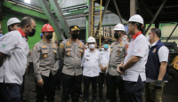 Polisi Ambil Sampel Pabrik Pengguna Batu Bara di Kota Tangerang - GenPI.co Banten
